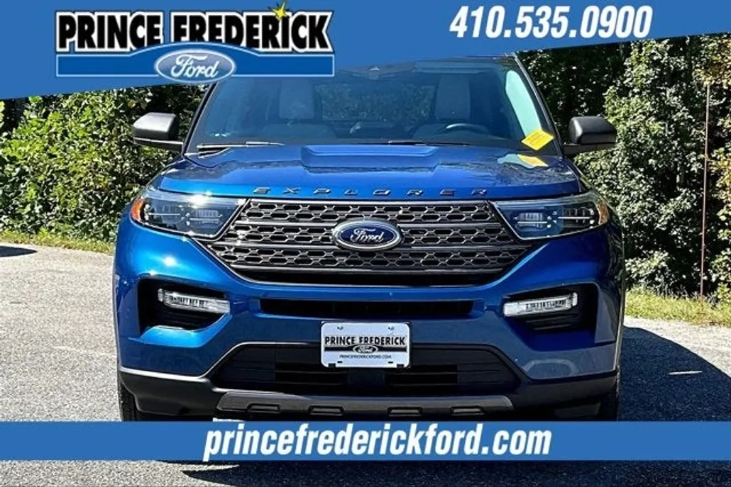 2021 Ford Explorer XLT photo 1