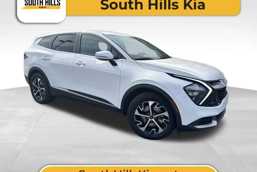 2023 Kia Sportage EX photo 1