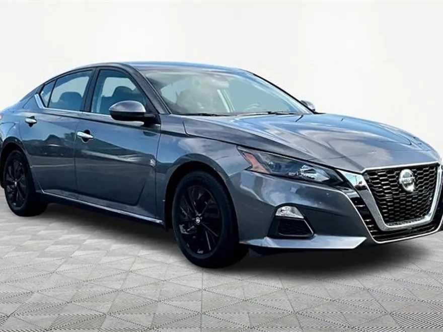 2022 Nissan Altima 2.5 S photo 1