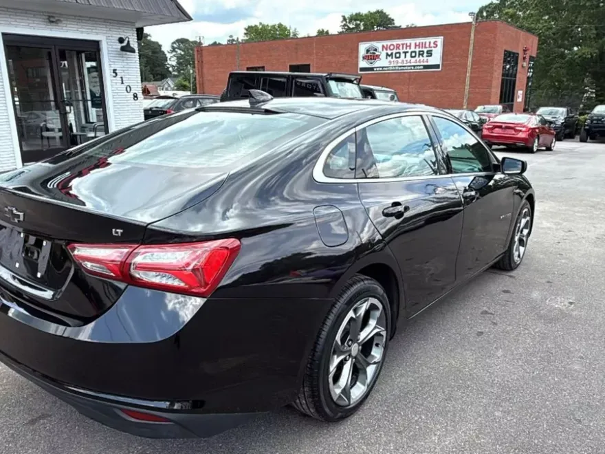 2020 Chevrolet Malibu 1LT photo 1