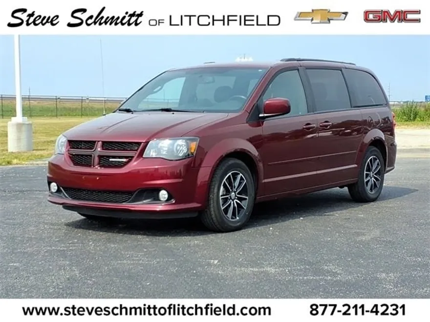 2017 Dodge Grand Caravan GT photo 1