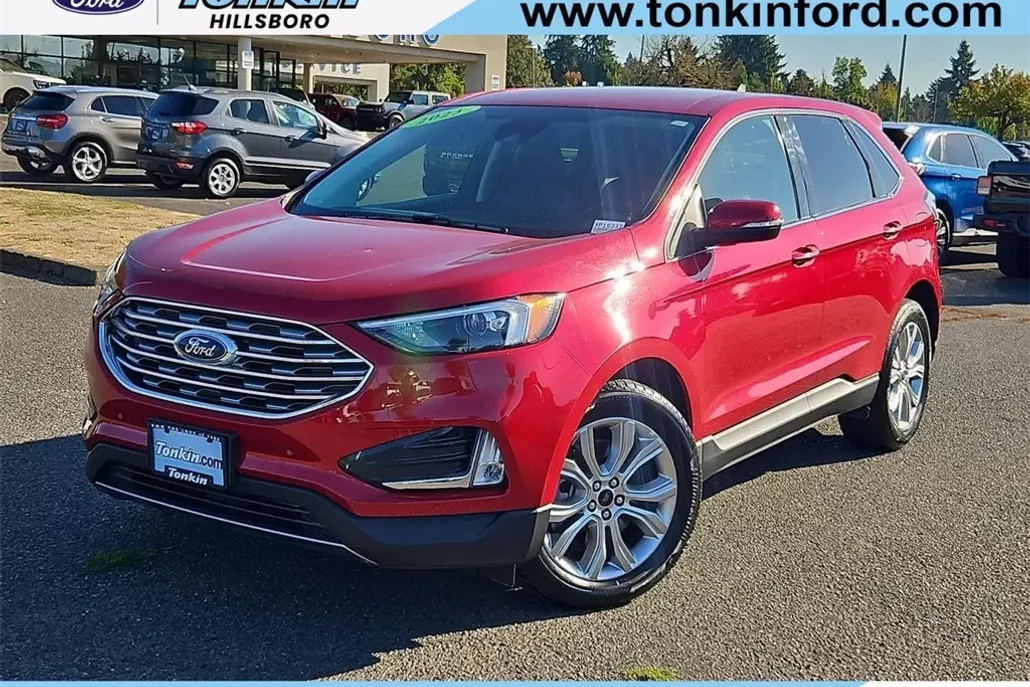2023 Ford Edge Titanium photo 1