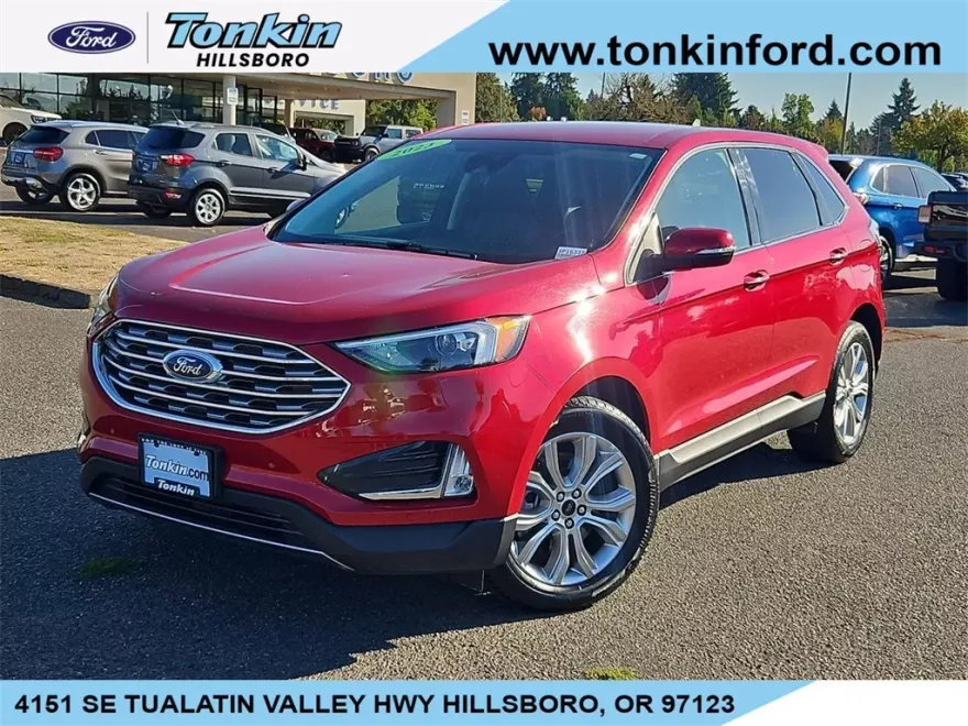 2023 Ford Edge Titanium photo 1