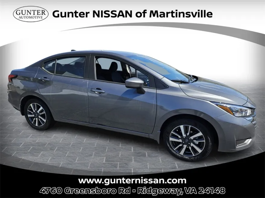 2025 Nissan Versa 1.6 SV photo 1