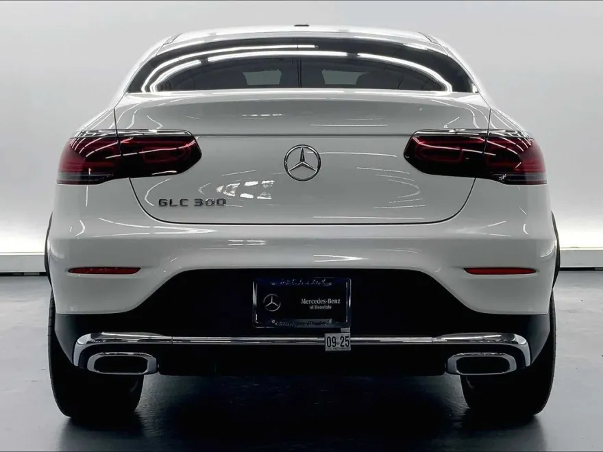 2022 Mercedes Benz GLC 300 4MATIC photo 1
