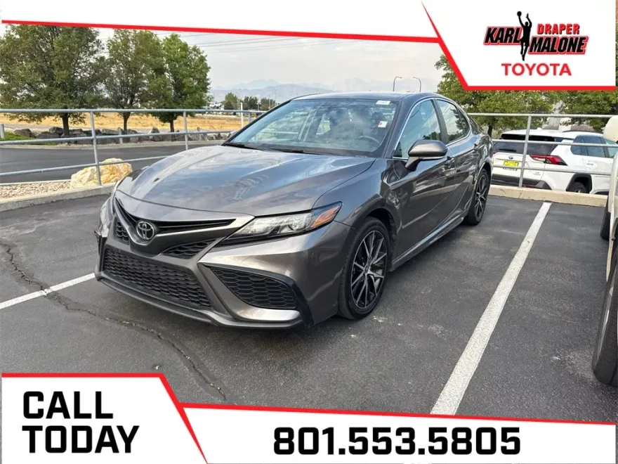 2024 Toyota Camry SE photo 1