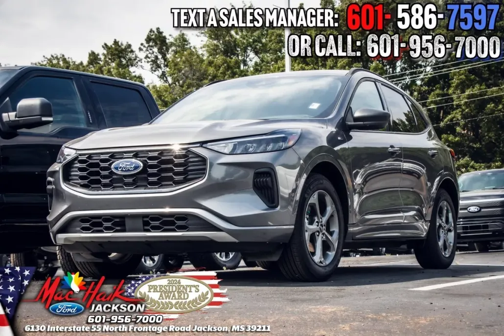 2024 Ford Escape Hybrid ST-Line photo 1