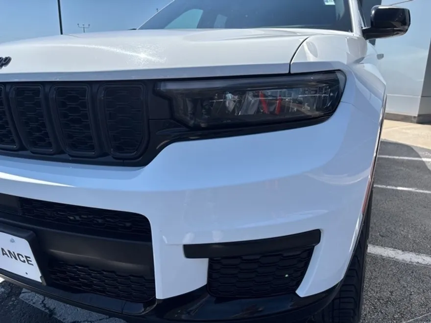 2023 Jeep Grand Cherokee Altitude photo 1