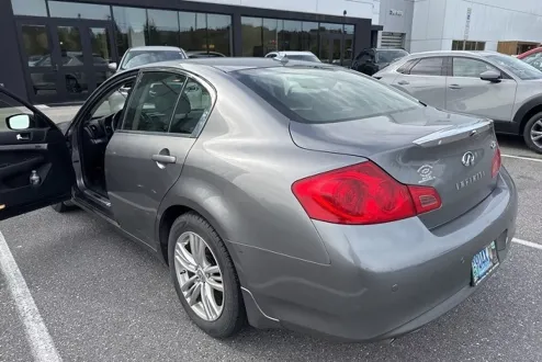 2013 Infiniti G37 photo 2