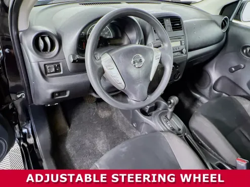 2018 Nissan Versa Plus Sedan photo 4