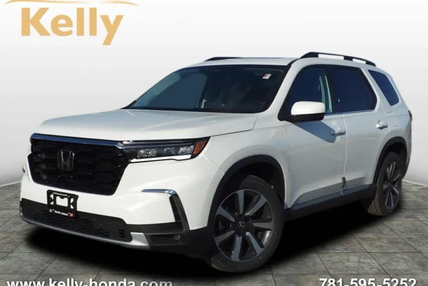 2025 Honda Pilot Touring photo 1
