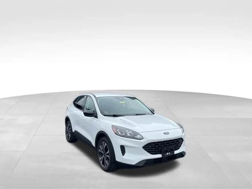 2022 Ford Escape SE photo 1
