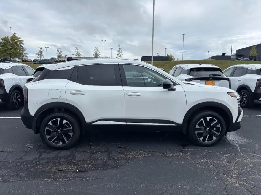 2026 Nissan Kicks SV photo 1