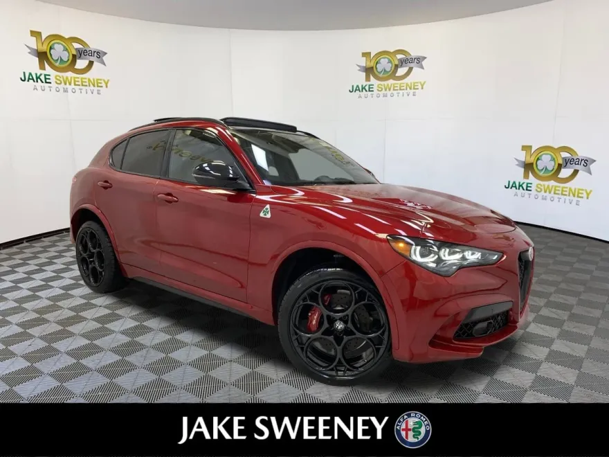 2024 Alfa Romeo Stelvio Quadrifoglio photo 1