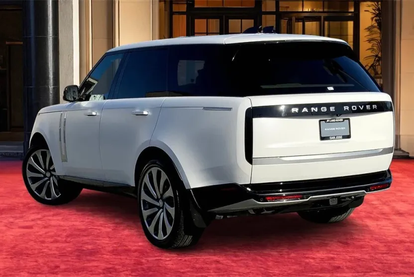 2025 Land Rover Range Rover Autobiography photo 1