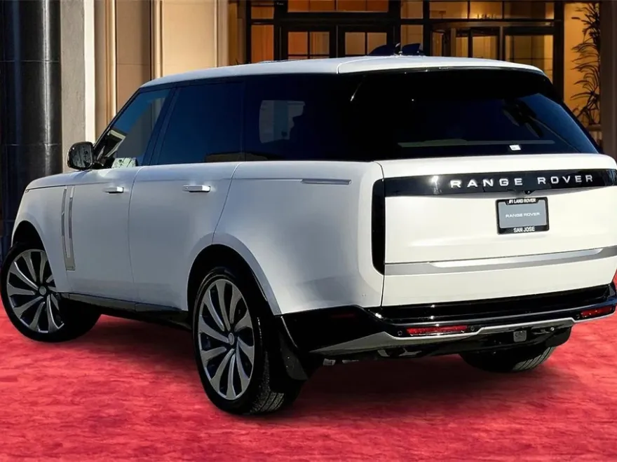2025 Land Rover Range Rover Autobiography photo 1