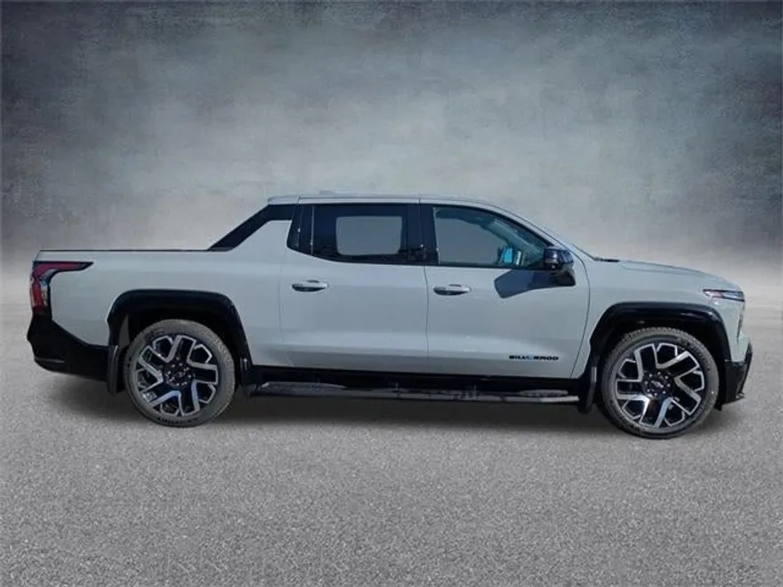 2025 Chevrolet Silverado EV RST photo 1