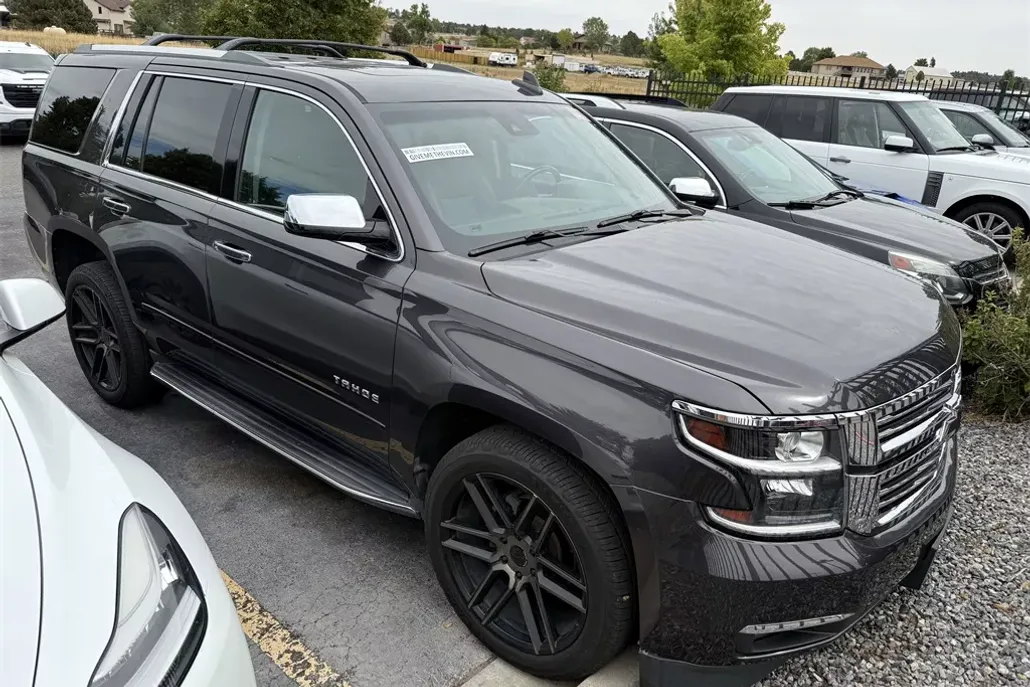 2018 Chevrolet Tahoe Premier photo 1