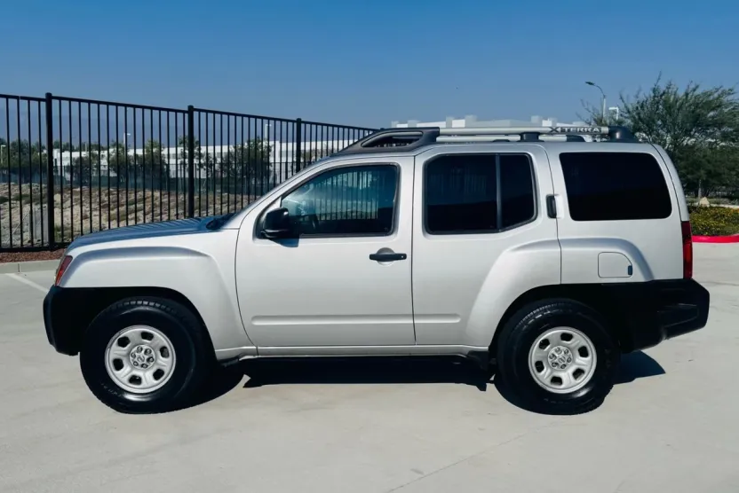 2013 Nissan Xterra X photo 1