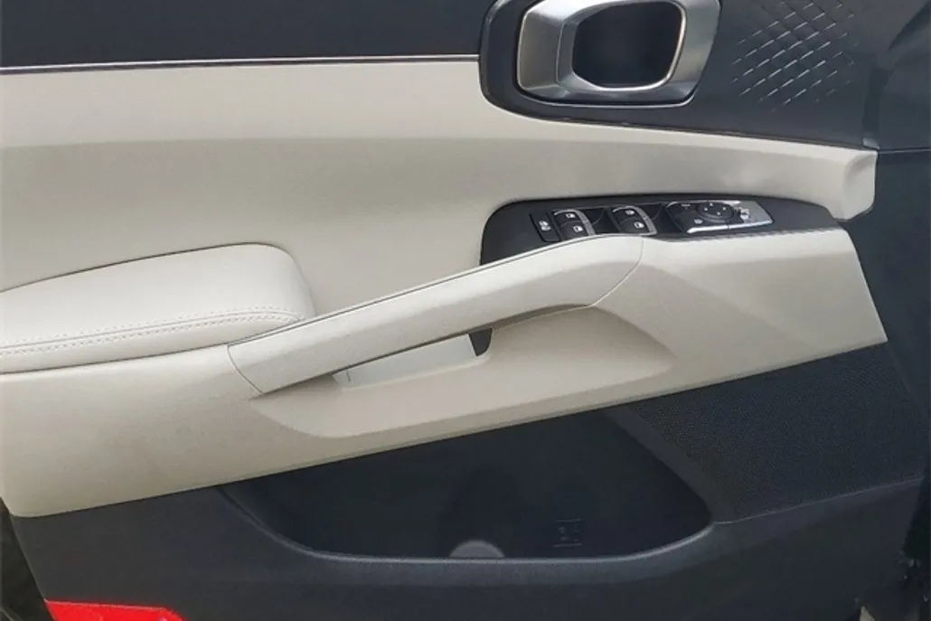2025 Kia Sorento S photo 1