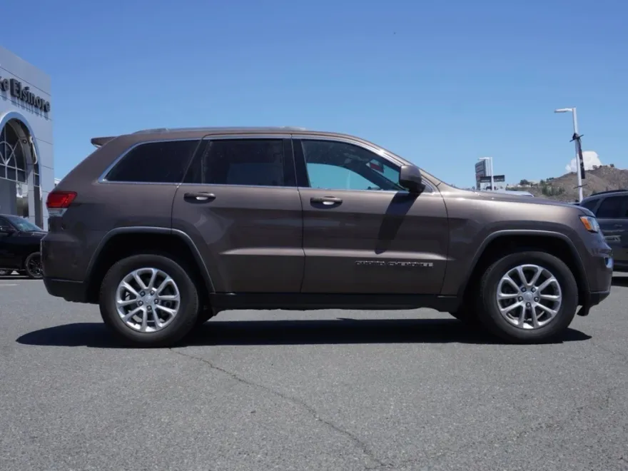 2021 Jeep Grand Cherokee Laredo E photo 1