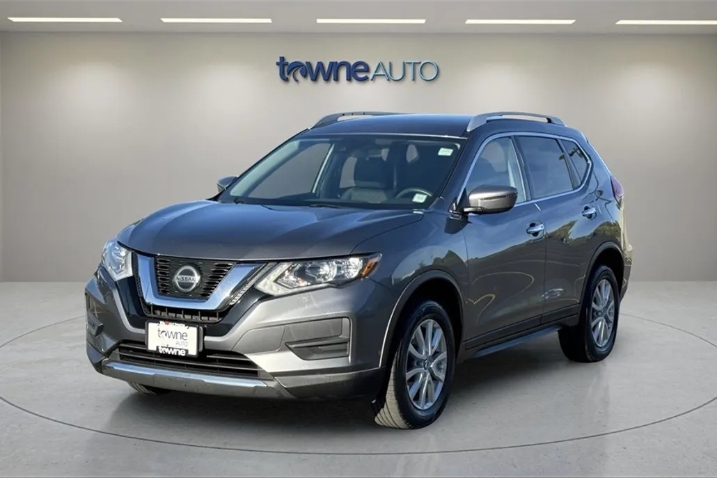 2019 Nissan Rogue SV photo 1