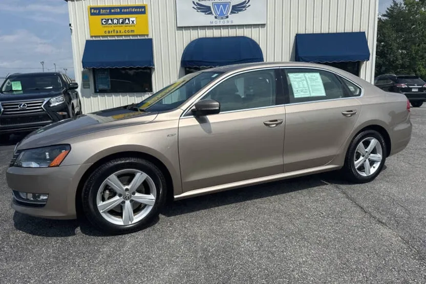 2015 Volkswagen Passat Limited photo 1