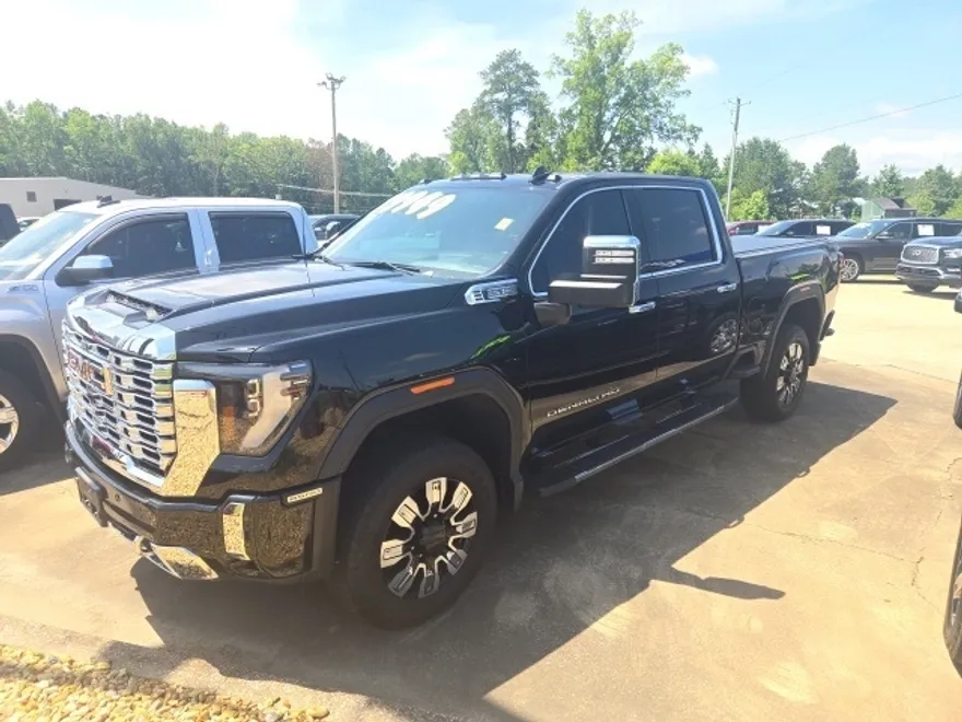 2024 Gmc Sierra HD Denali photo 1