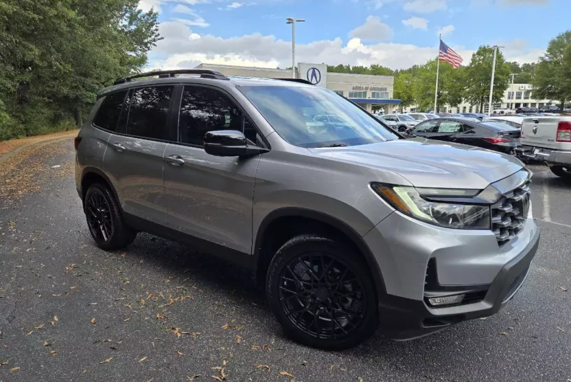 2022 Honda Passport TrailSport photo 1