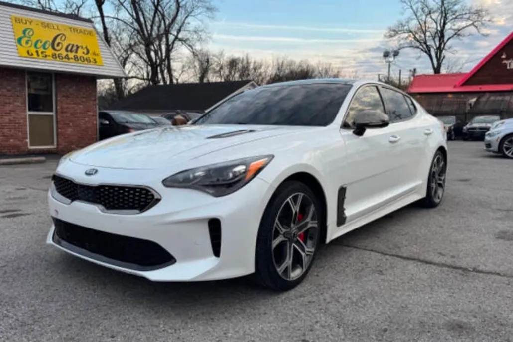 2020 Kia Stinger GT2 photo 1
