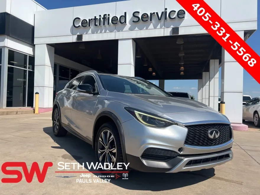 2019 Infiniti QX30 Luxe photo 1