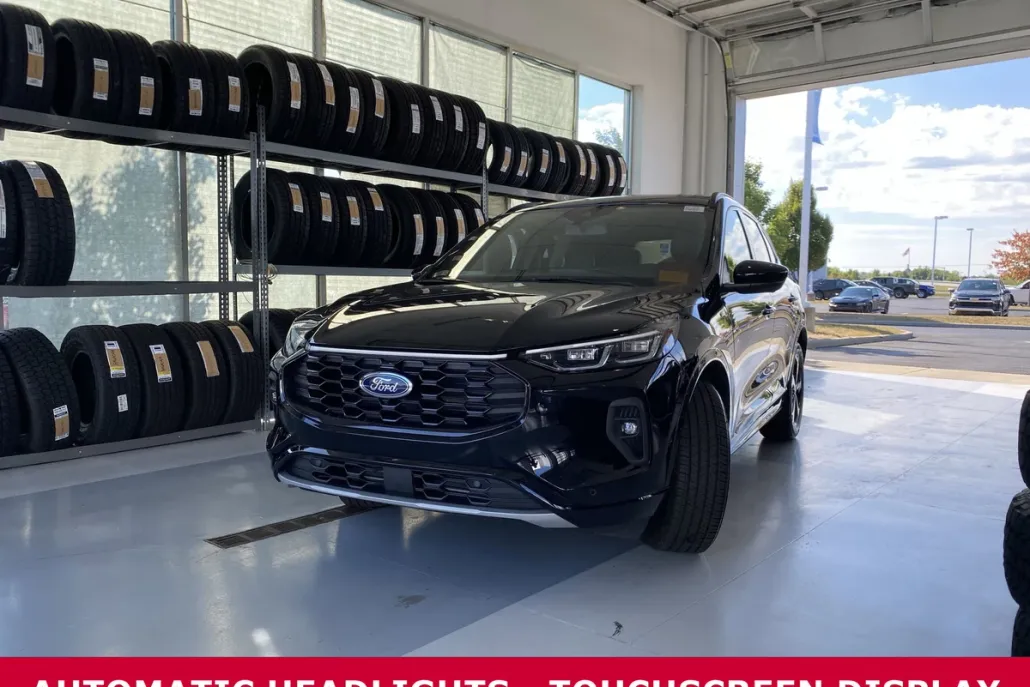 2024 Ford Escape ST-Line Elite photo 1