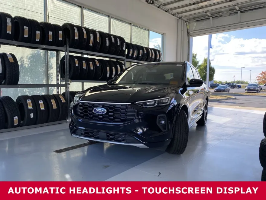 2024 Ford Escape ST-Line Elite photo 1