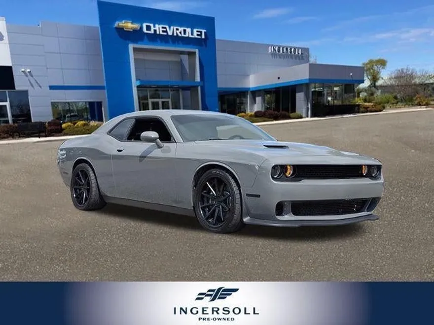 2017 Dodge Challenger R/T Scat Pack photo 1