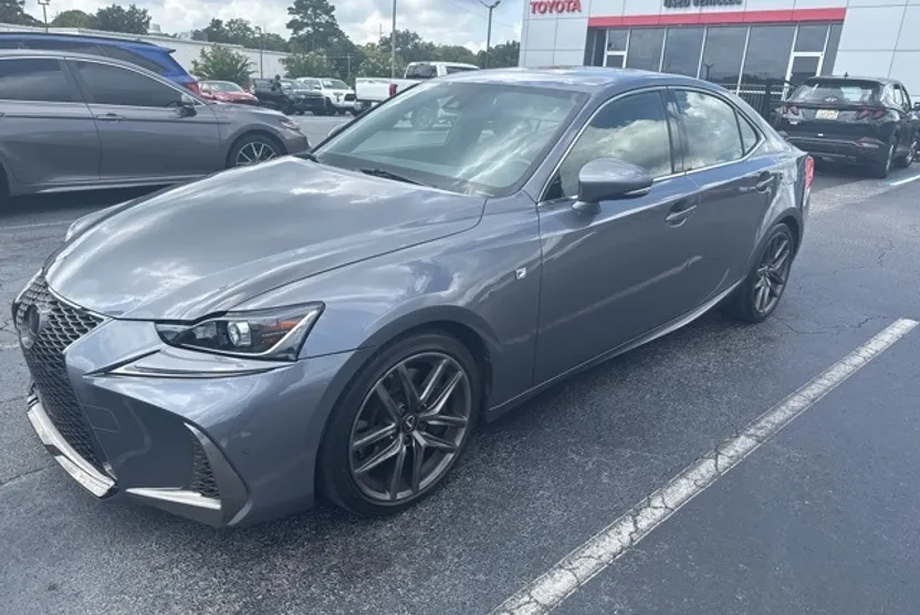 2020 Lexus IS 350 F SPORT photo 1