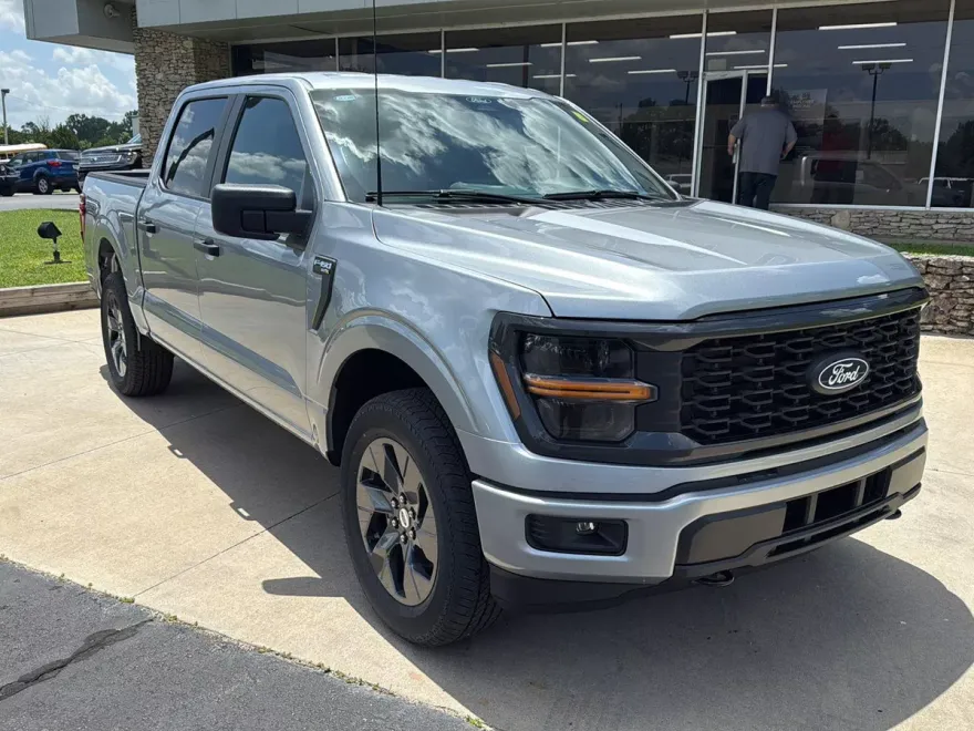 2025 Ford F-150 STX photo 1