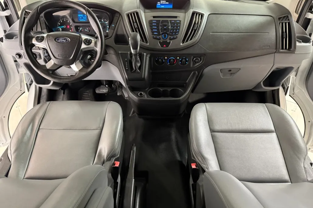 2019 Ford Transit XL Van photo 1