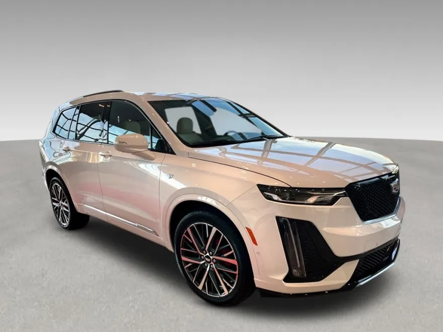 2024 Cadillac XT6 Sport photo 1