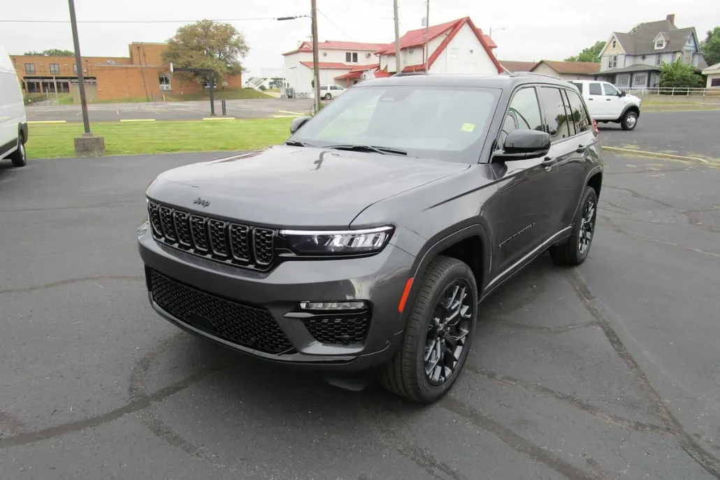 2025 Jeep Grand Cherokee Summit Reserve photo 1