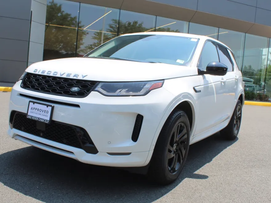 2024 Land Rover Discovery Sport S photo 1
