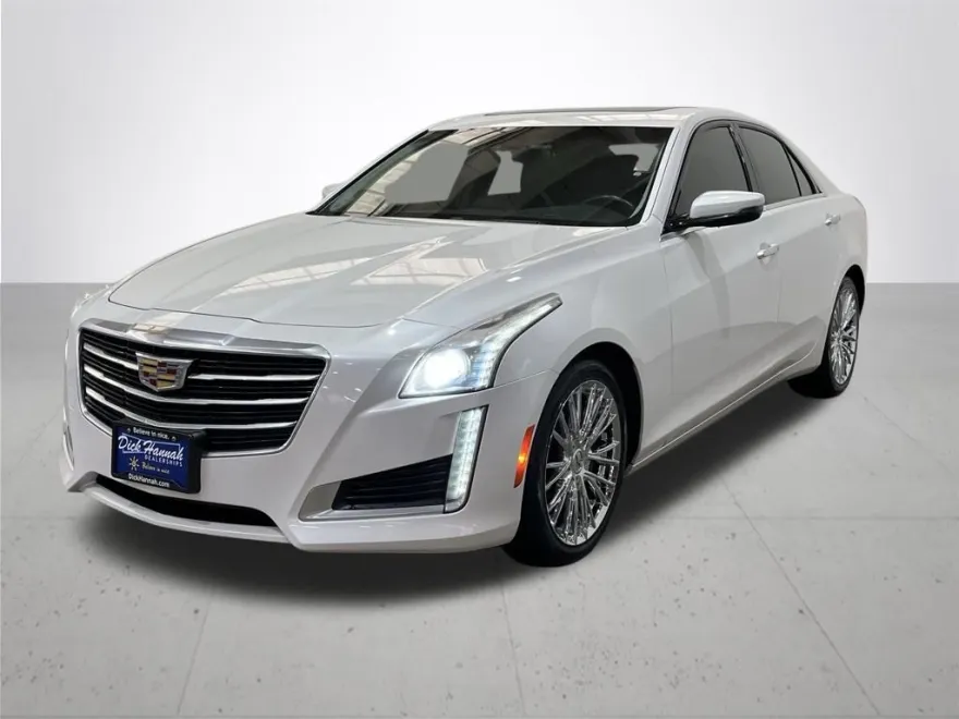 2016 Cadillac CTS Luxury photo 1