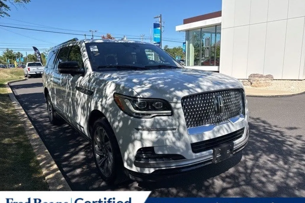 2022 Lincoln Navigator L Reserve photo 1