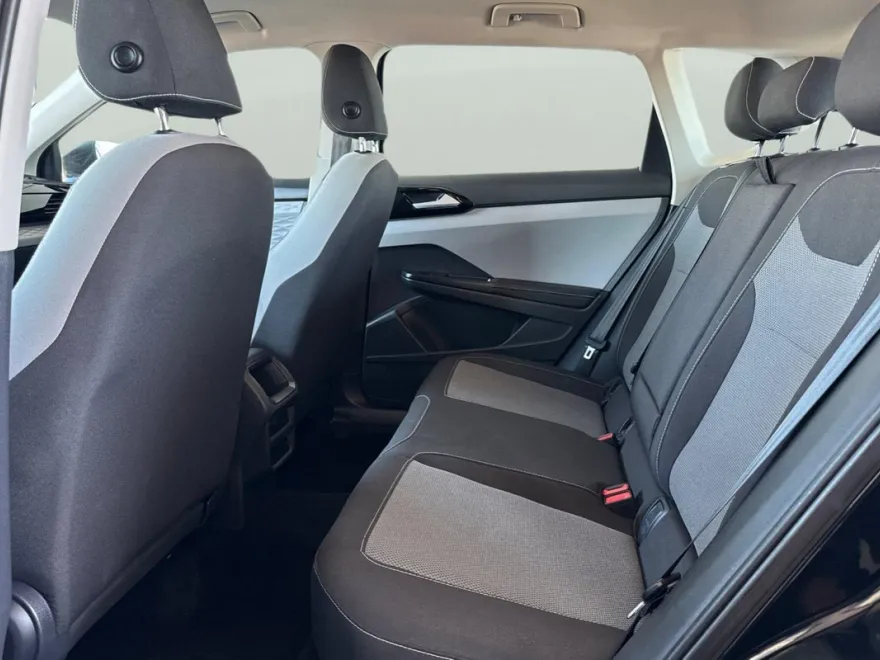 2024 Volkswagen Taos S photo 1