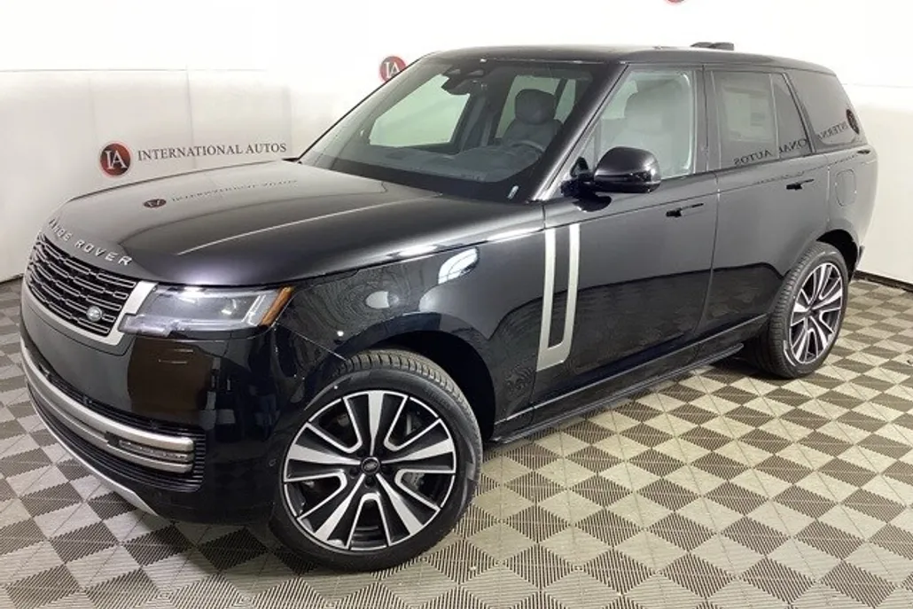2025 Land Rover Range Rover SE photo 1