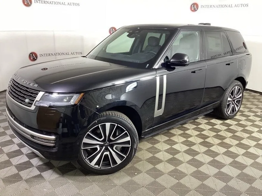 2025 Land Rover Range Rover SE photo 1