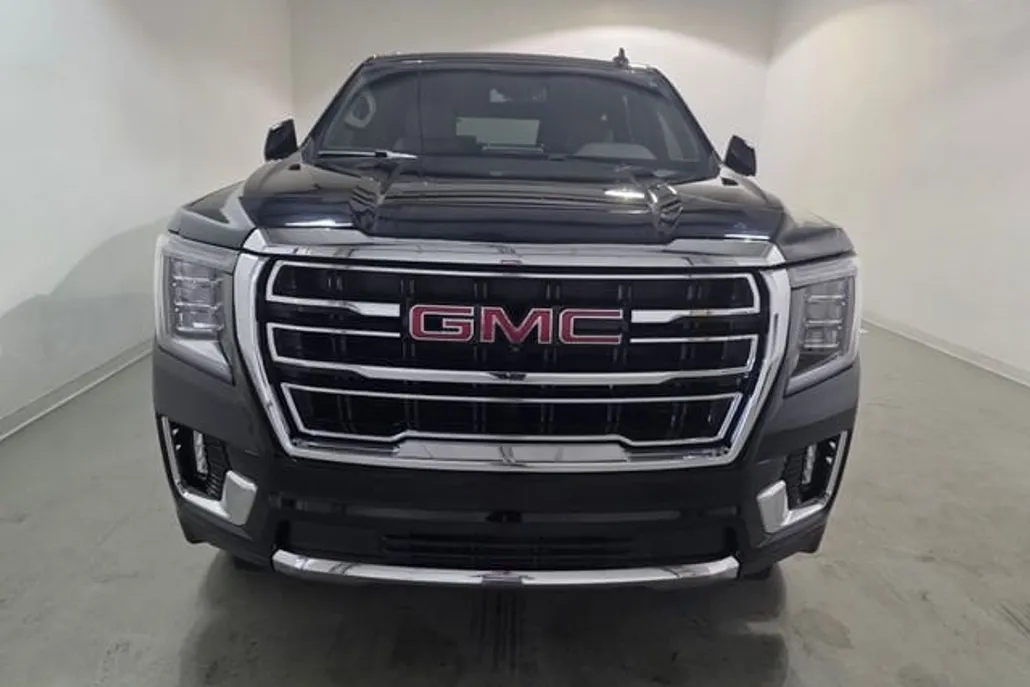 2023 Gmc Yukon SLT photo 1