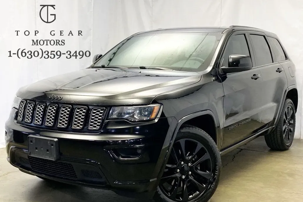 2017 Jeep Grand Cherokee Altitude photo 1