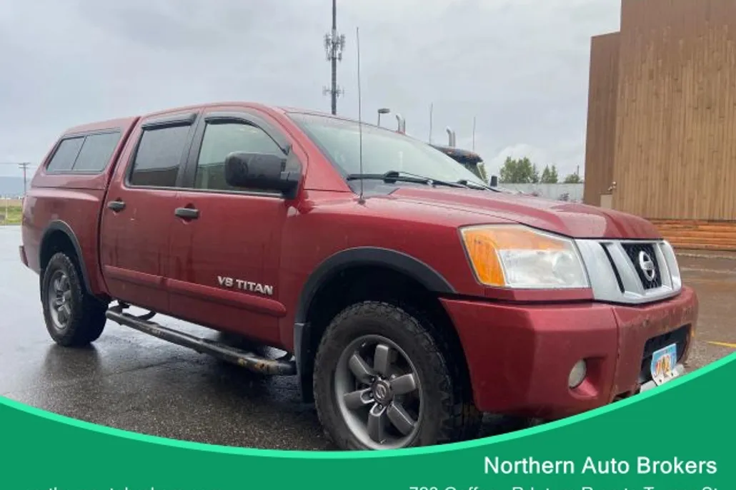 2014 Nissan Titan Crew Cab PRO-4X photo 1