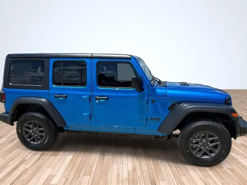 2025 Jeep Wrangler Sport S photo 4