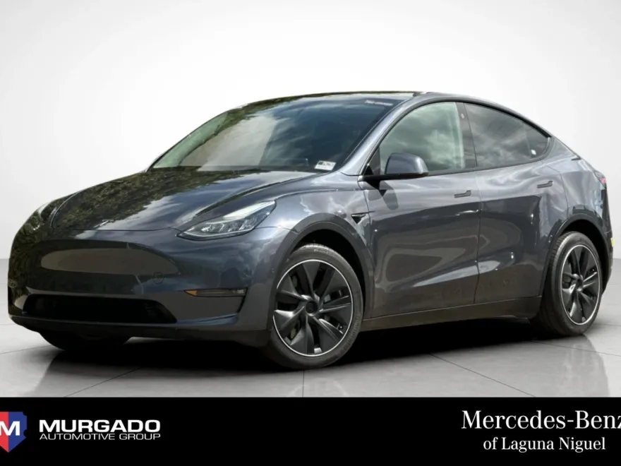 2022 Tesla Model Y Long Range photo 1